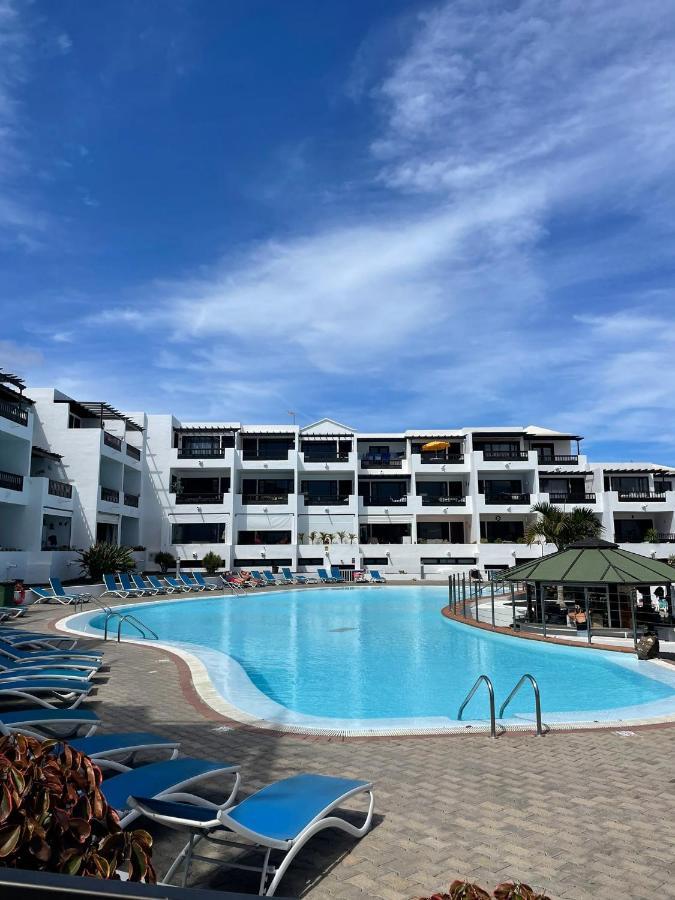 Blue Ocean Apartment Costa Teguise Bagian luar foto